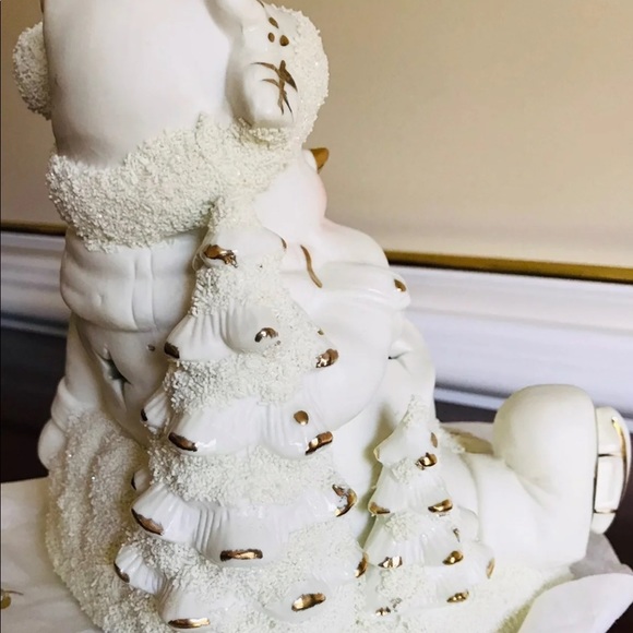 NEW Large Sitting Snowman - Picture 3 of 6